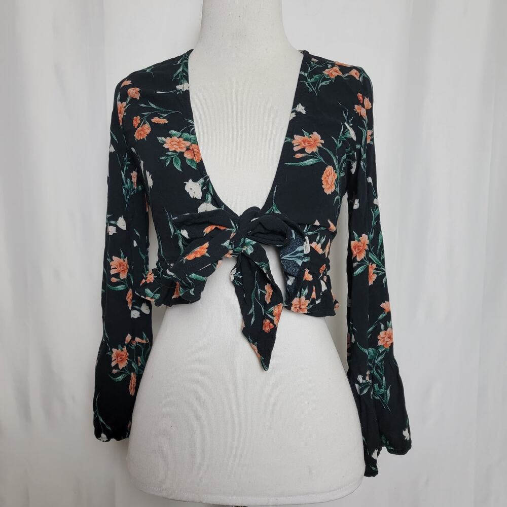 American Eagle Floral Long Sleeve Crop Top SZ XS
